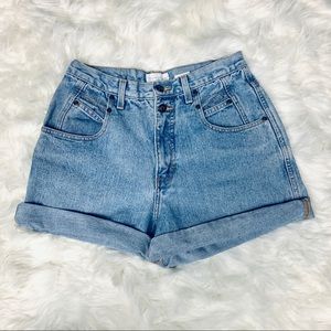 Vintage High Waisted Shorts Size 4-6, 100% Cotton